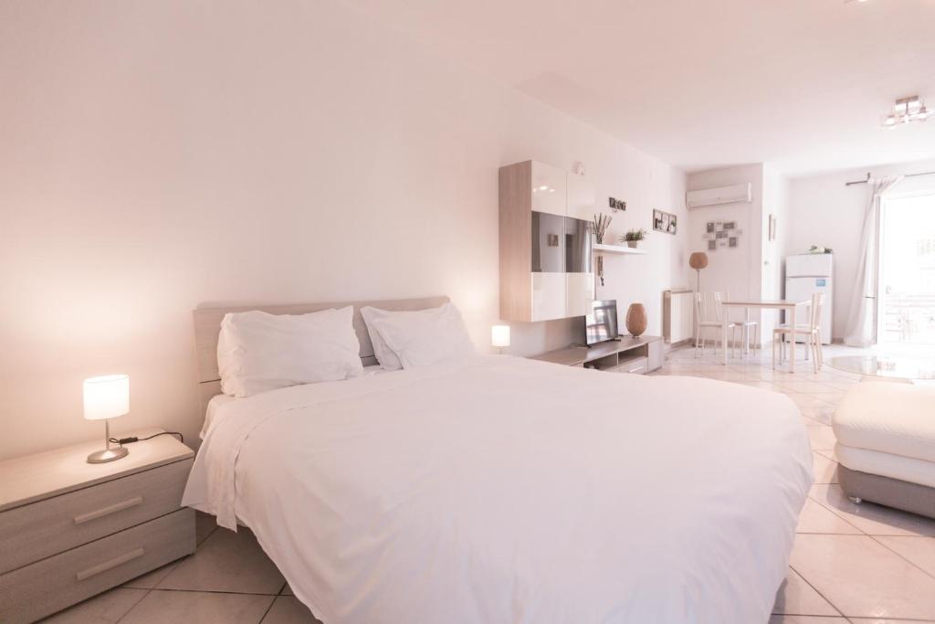 Cozy Sorrento Studio - 5