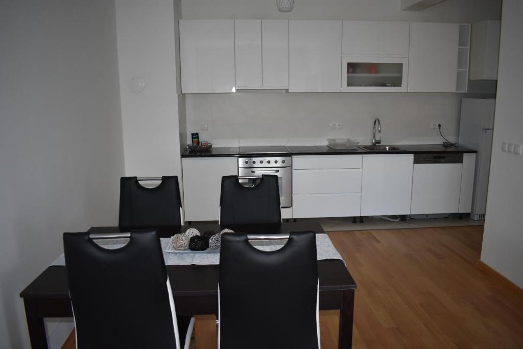 Apartment Exclusive - 3