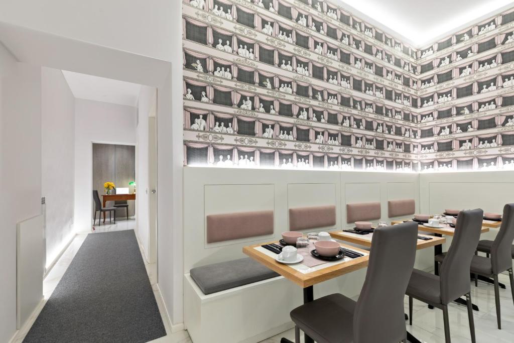 Cavour Suites Guest House - 4