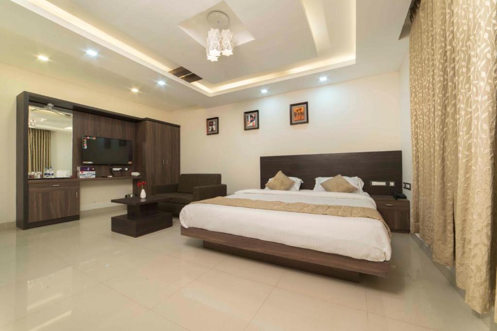 Hotel Sami V Landmarks — Hotel in Budalur