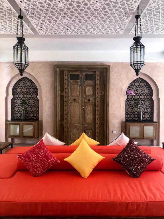 The Ryad Rayong, Mae Pim