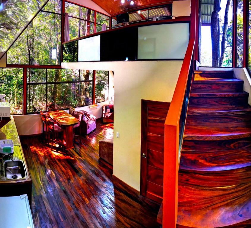 Quality Cabins Monteverde — Hotel in Monteverde