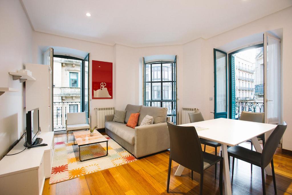 Apartamentos San Marcial 28 — Hotel in San Sebastian