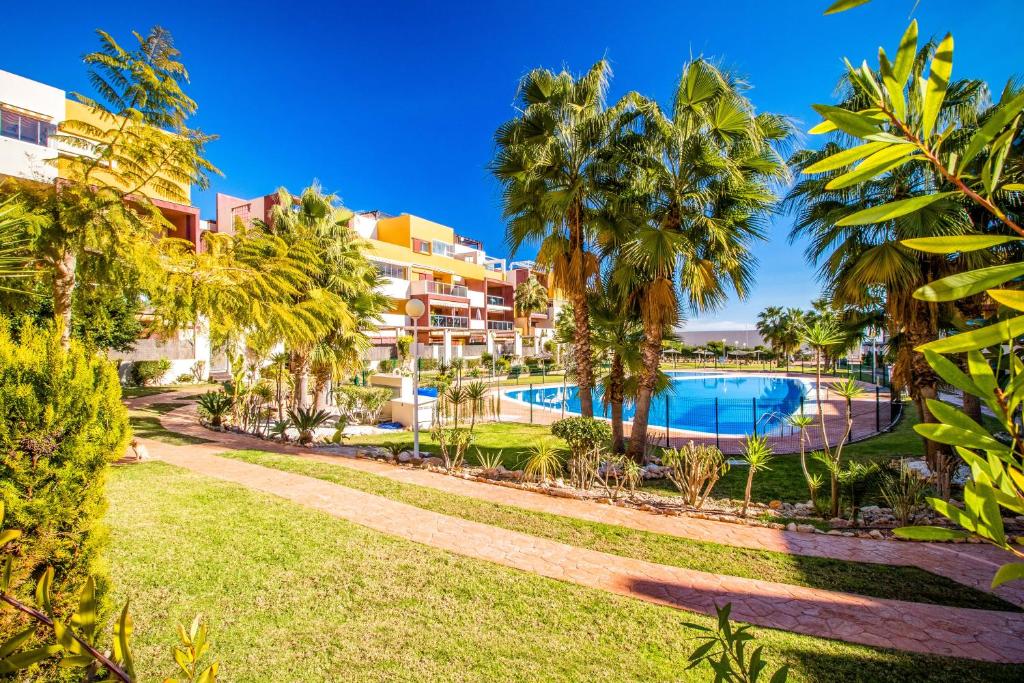 Bosque, Playa Flamenca