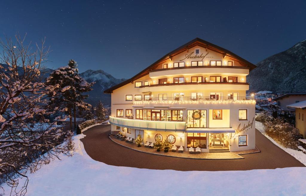 Hotel Arzlerhof - 1