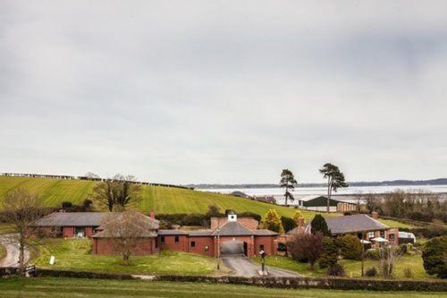 The Old Schoolhouse Inn photo