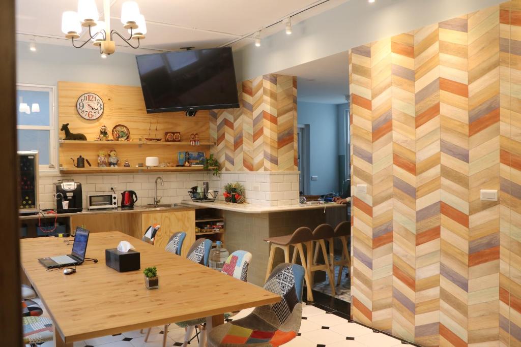 愛旅行民宿&近東大門夜市, Chua-lien