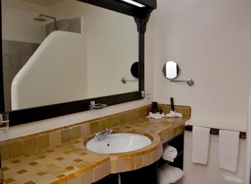 Borjs Hotel Suites & Spa — Hotel rooms in Agadir, Souss-Massa-Draa