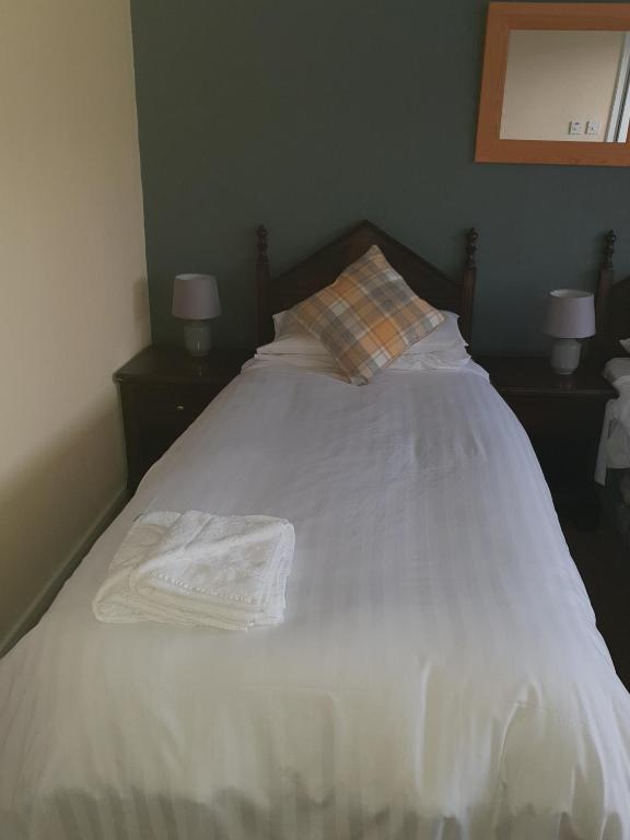 Queensberry Arms Hotel photo