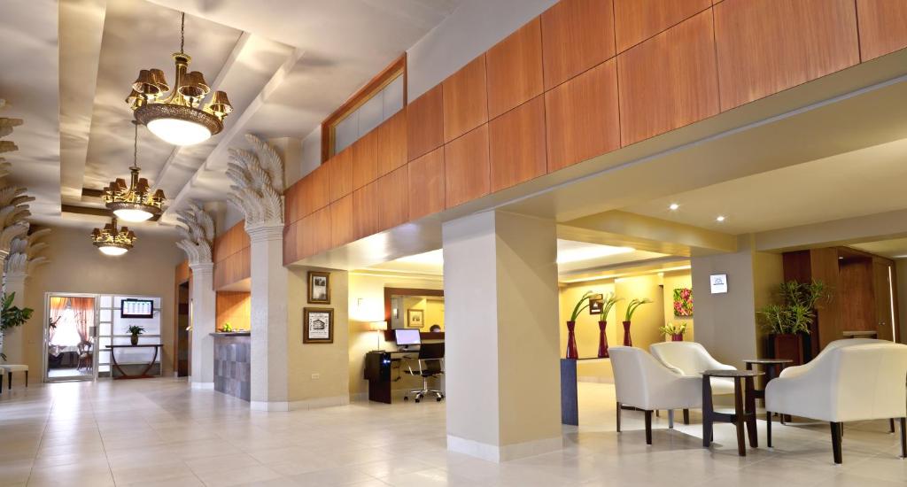 Hotel Palace Guayaquil photo
