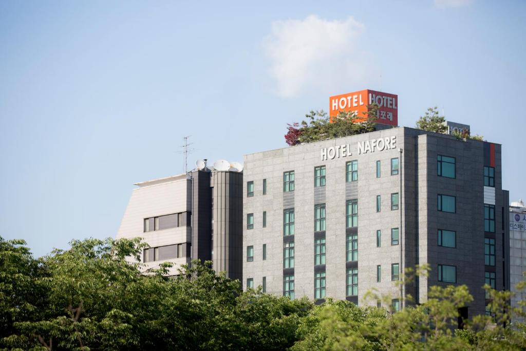 Hotel Nafore, Soul