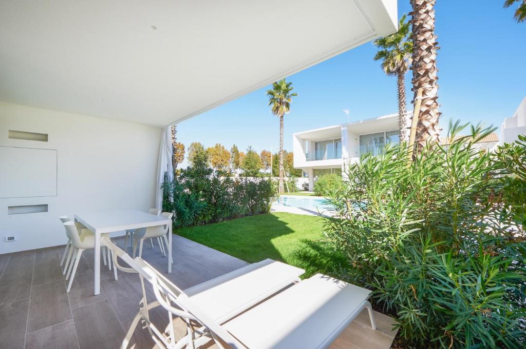 Palms Apartments - 3