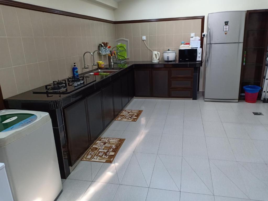PD SWIMMING POOL HOMESTAY