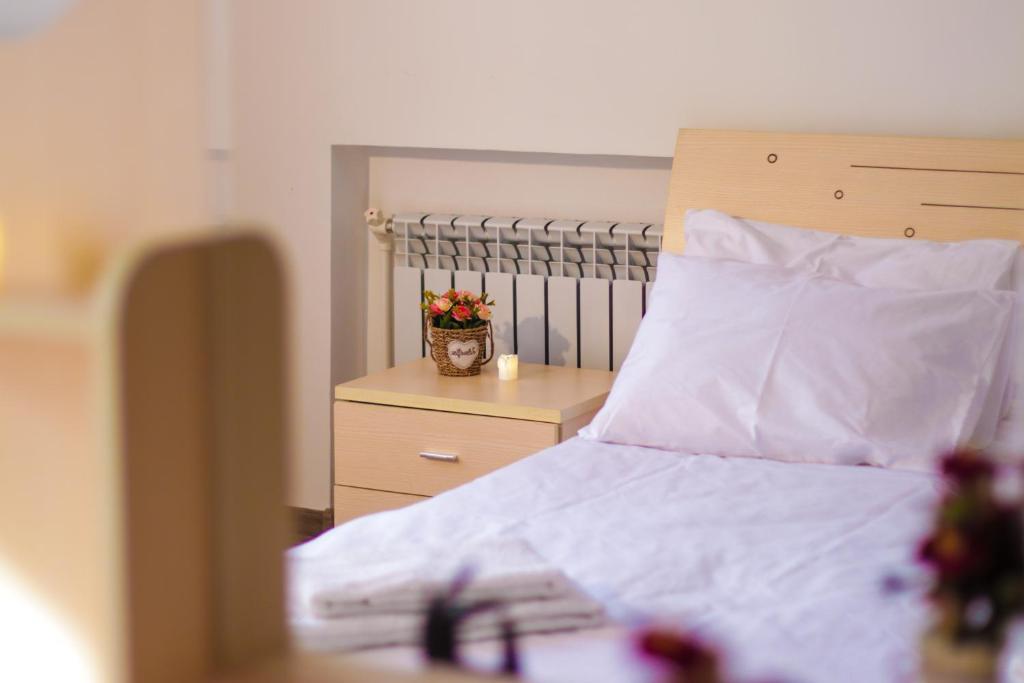 Stay Inn Apartments at Saryan Street photo