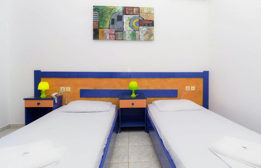 Eltina Apartments photo