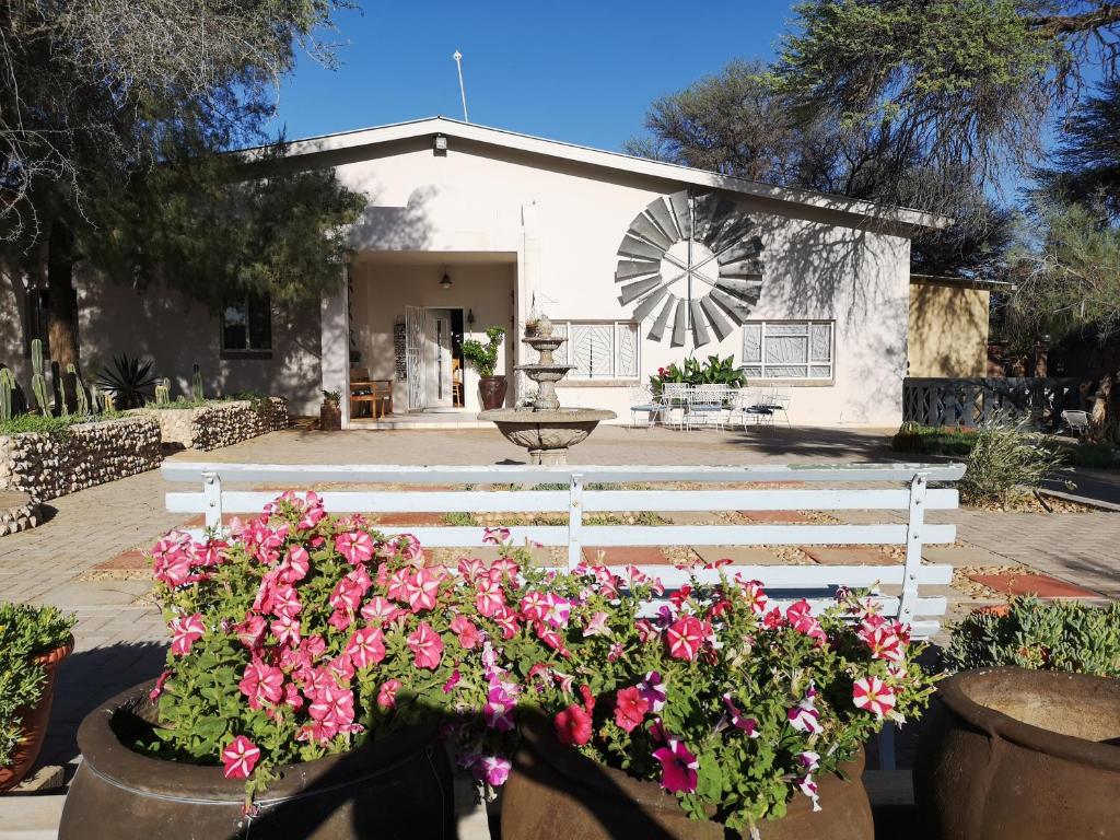 Terra Rouge Guestfarm — Hotel in Koes