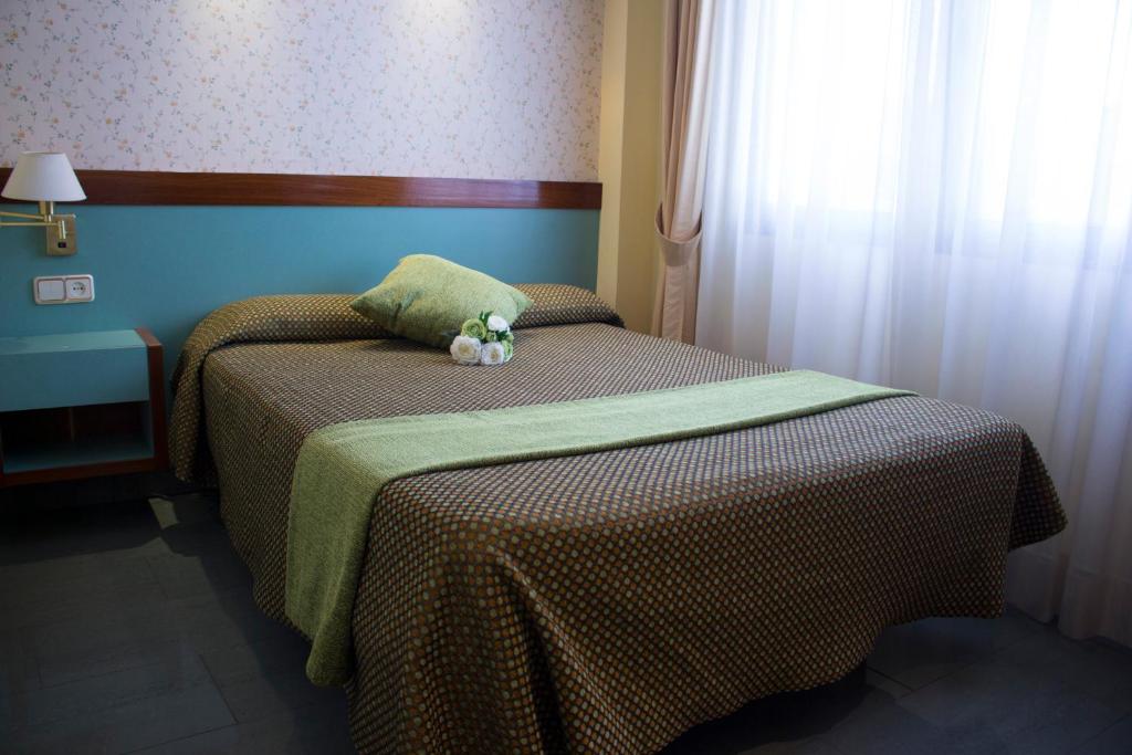 Hotel Jardin de Aranjuez photo