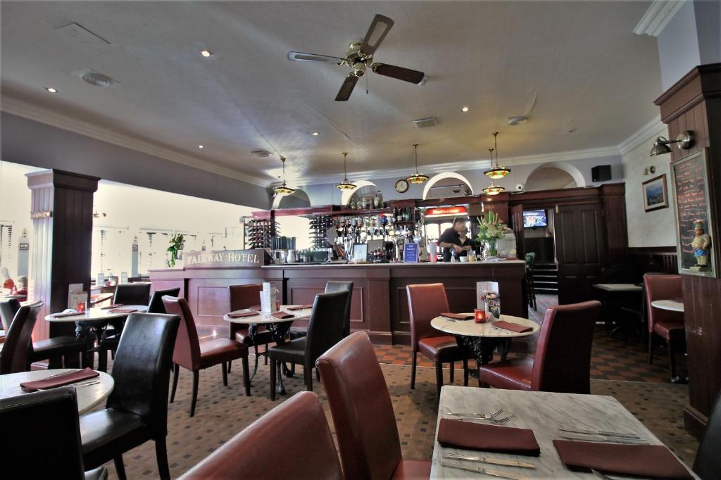 Fairway Hotel photo