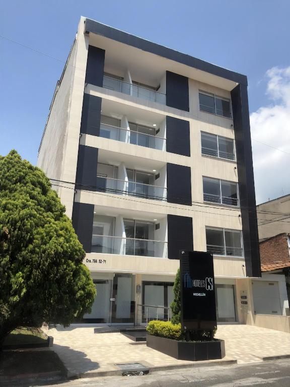 Hotel CSI Medellín, Медельин