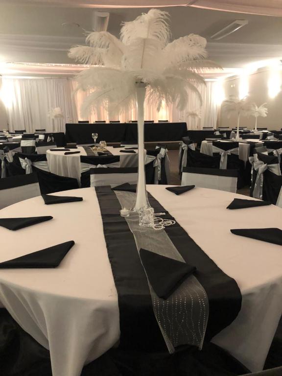 Banquet hall, Northwood Plaza Hotel in Prince George (BC)