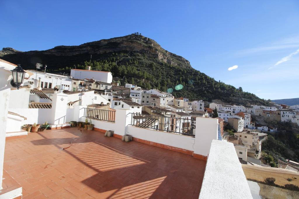 Chulilla Rocks