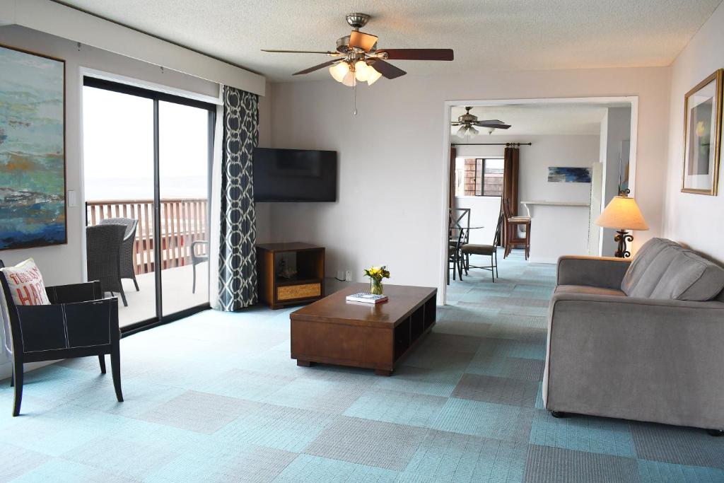 La Jolla Cove Suites Photo 15