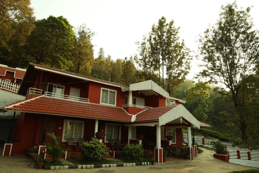 Velu's Resort, hotel in Gūdalūr