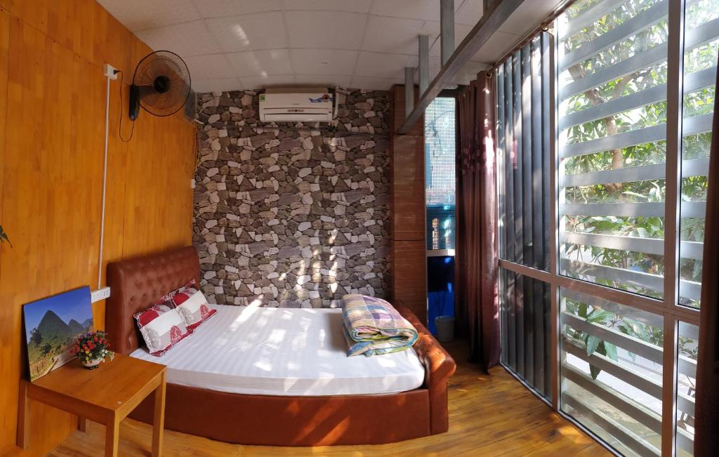 Long Hotel