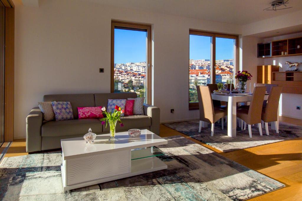 Bel Etage Amora Luxury Seaview Apartment with pool photo