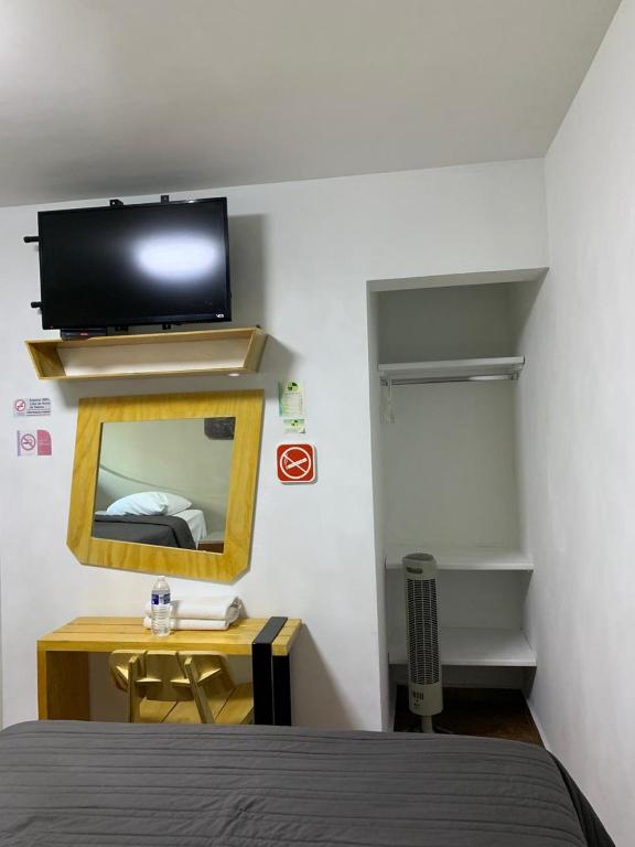Hotel Tecnologico - 4