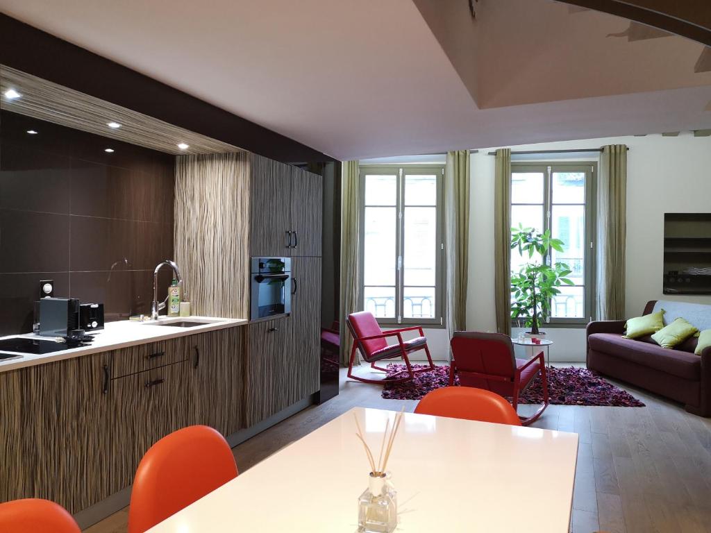 Beautiful duplex in the center of Paris - 3