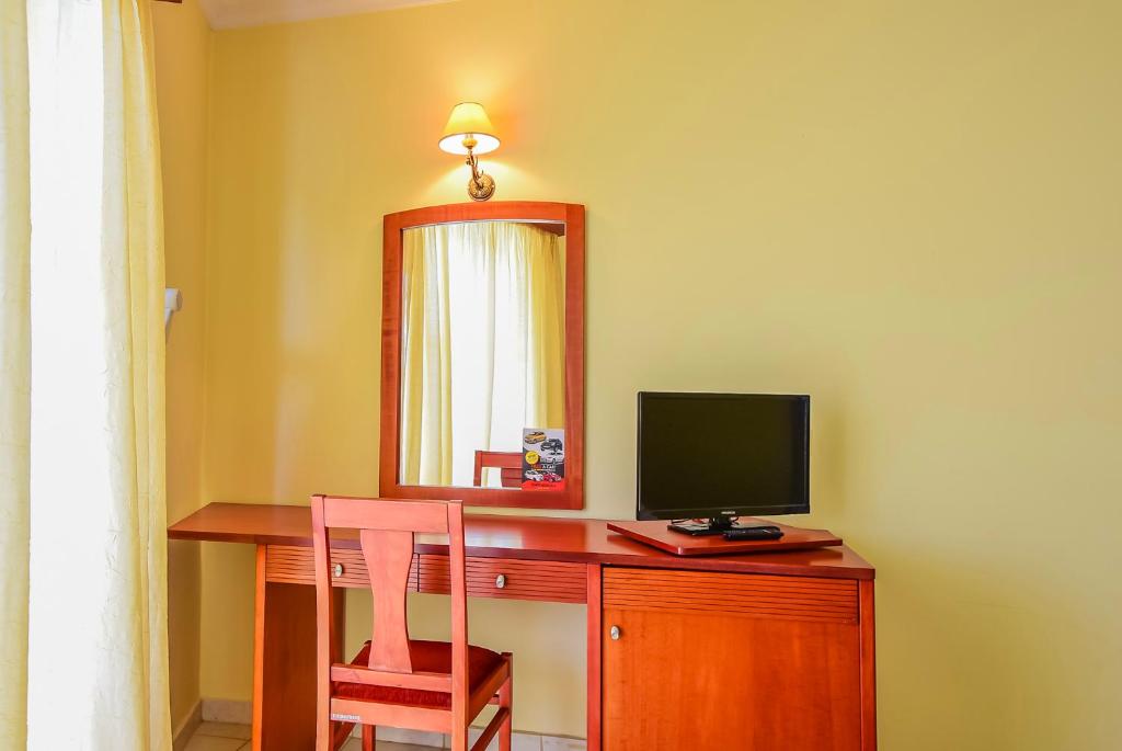 Timos Hotel photo