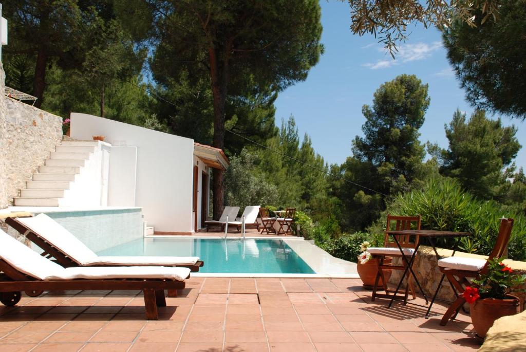 Villa Ismini photo