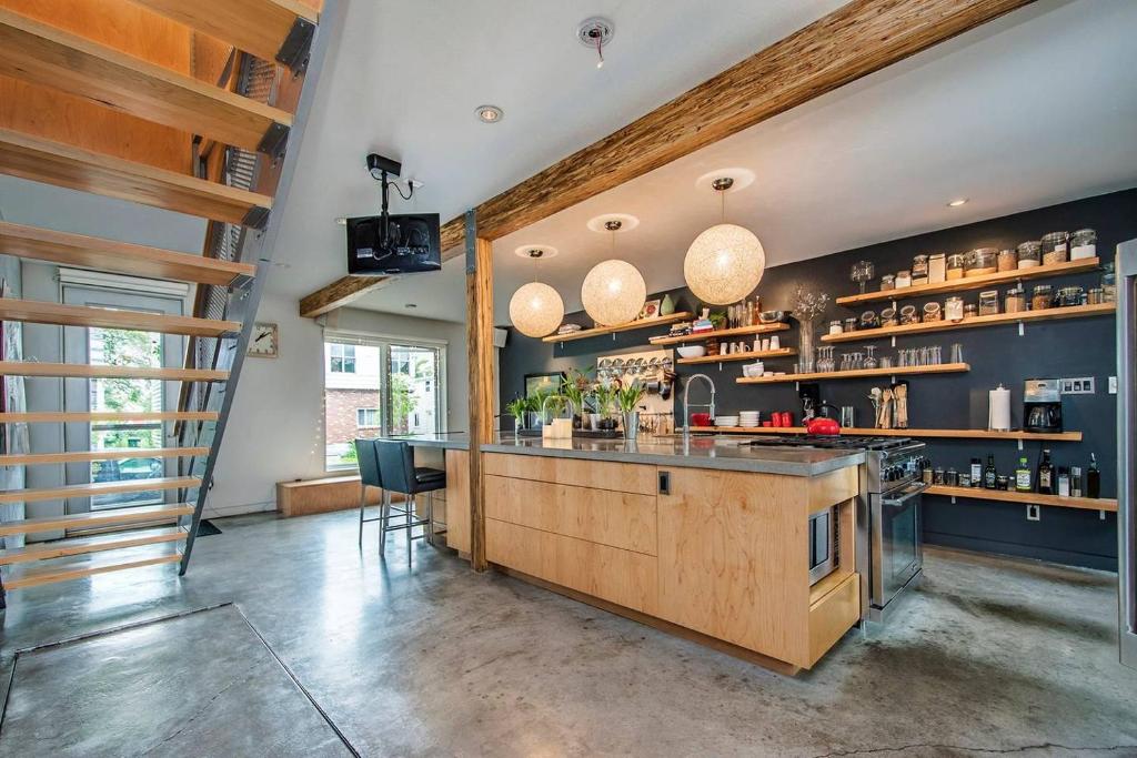 The Sutton Place Hotel Halifax, Canada - reviews, prices | Planet of Hotels