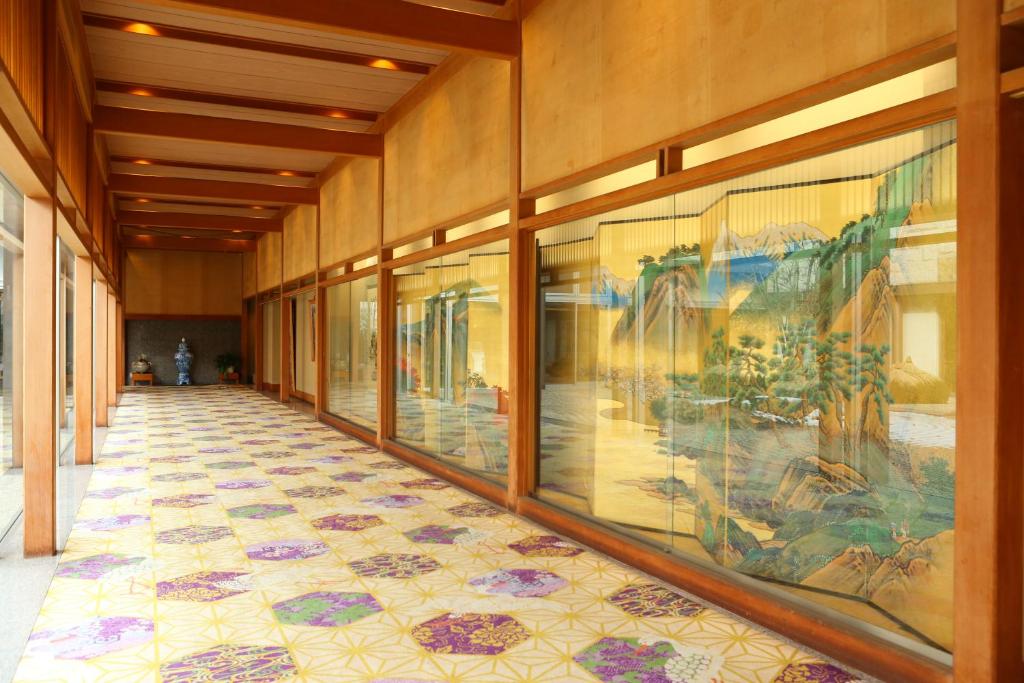 3. Hotel Sa..
