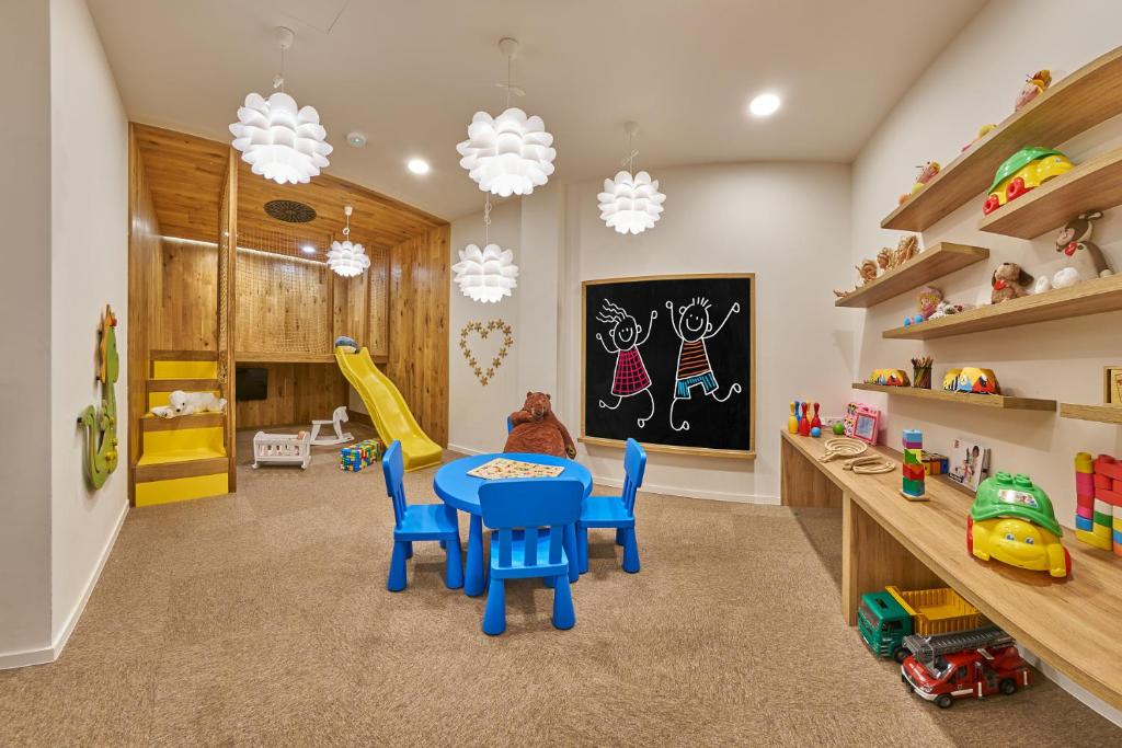 Aparthotel Svaty Vavrinec photo