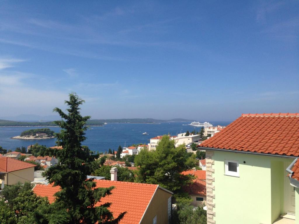 Apartments Jakic 1 — Hotel in Hvar