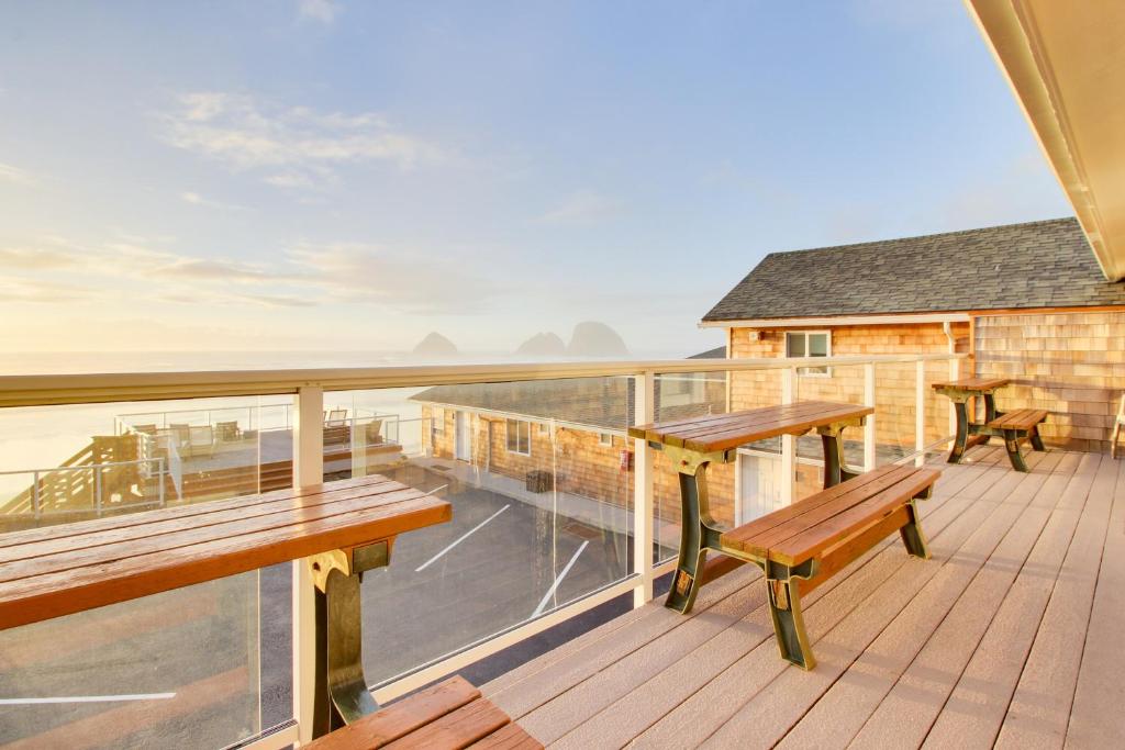 The Oceanside Inn photo