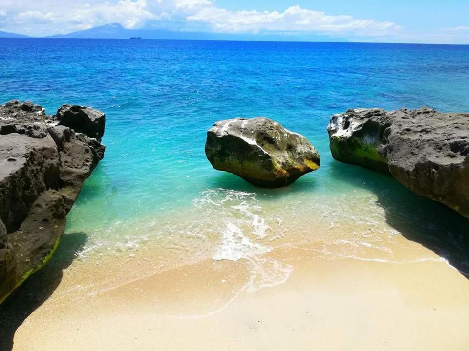 SeaLovers' Place Masasa Beach photo