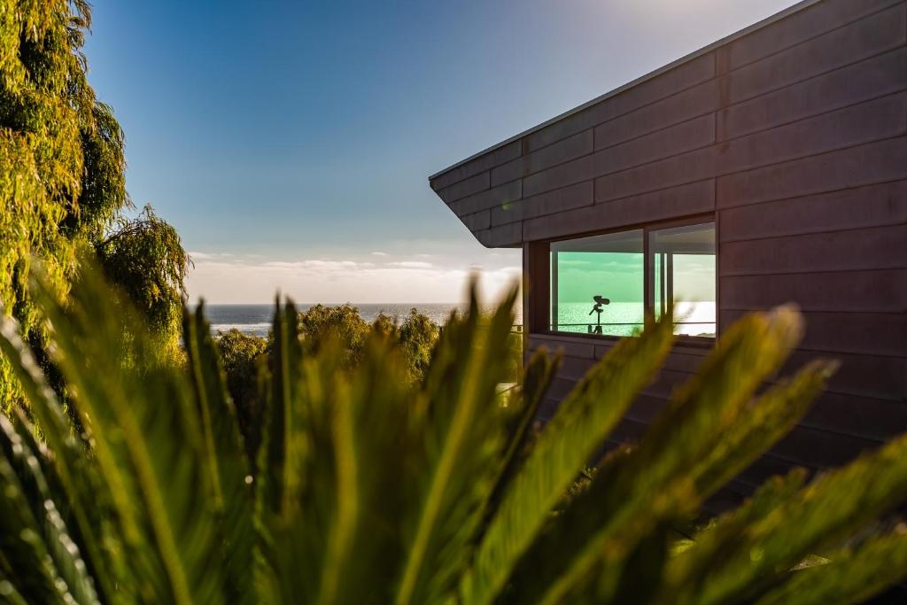 The Roozen Residence photo