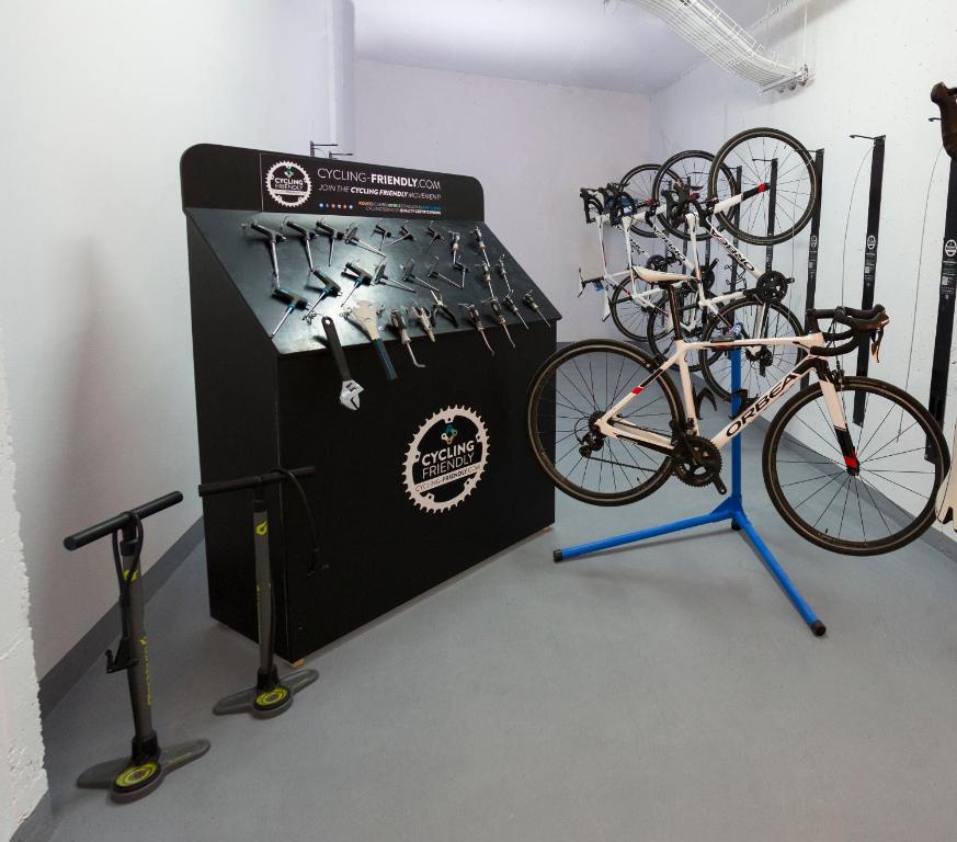 Hotel Puente Real Photo 18