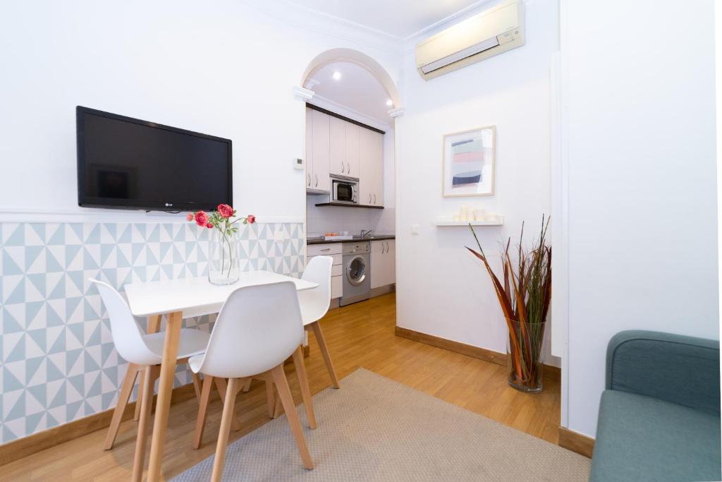 Apartamentos Gran Via - 4