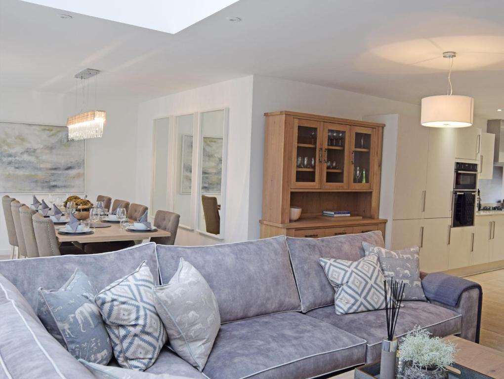 Hawthorn, Cheltenham