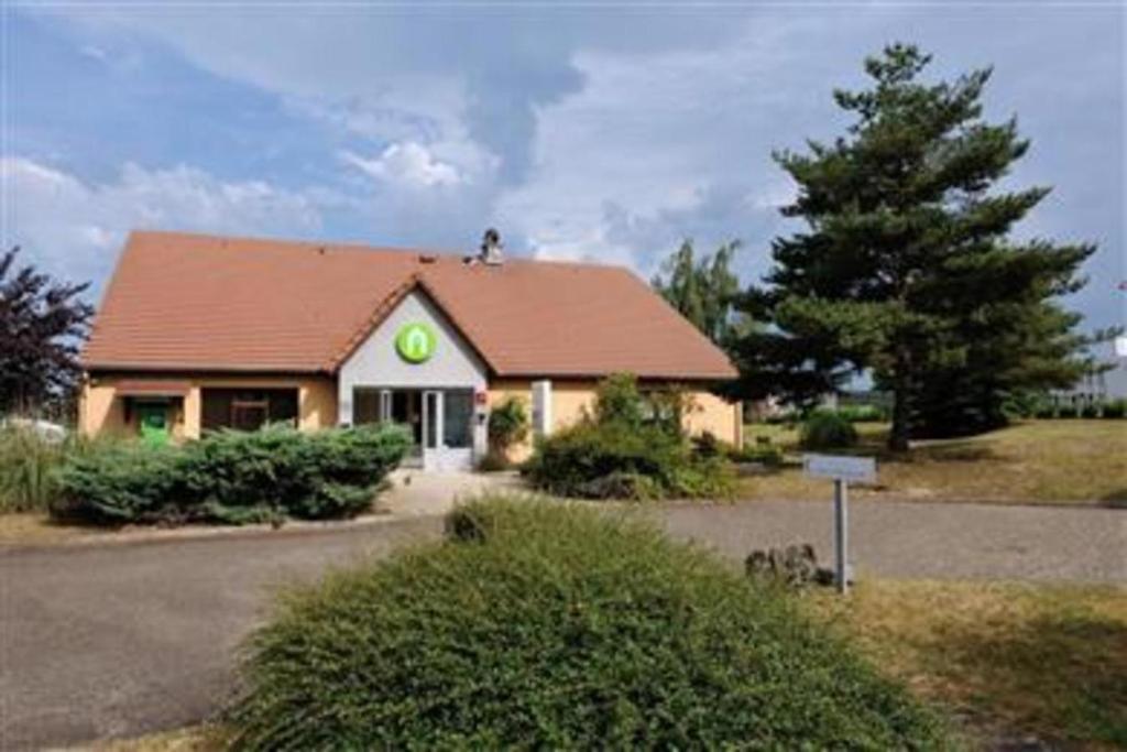 Hotel Campanile Moulins - Avermes photo