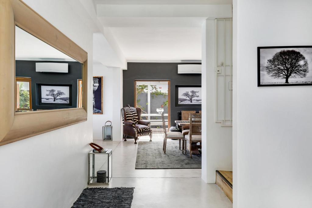 Jo Leo House by Totalstay photo