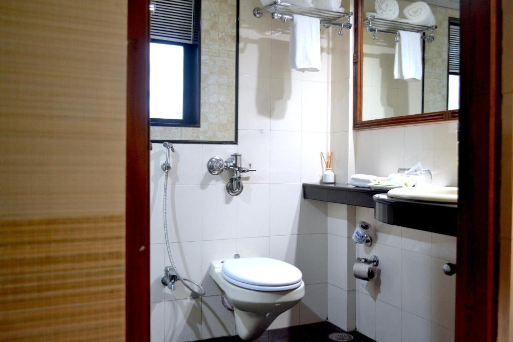 Regenta Place The Emerald - img