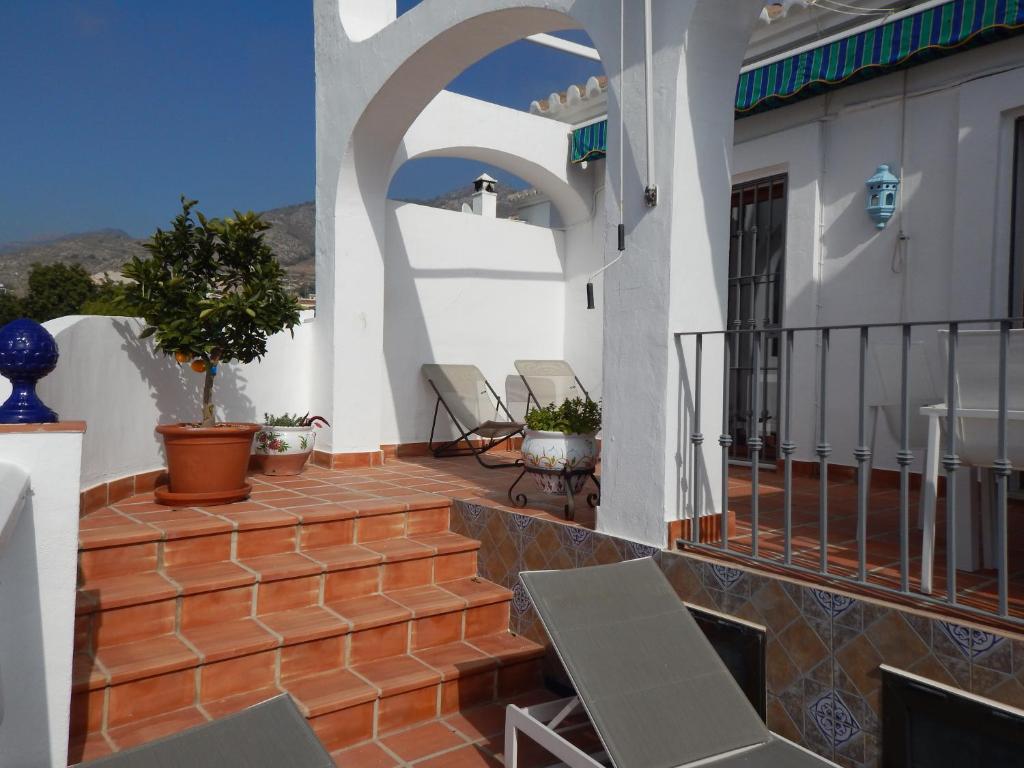 ADOSADO EN NERJA URB FLAMINGO - 5