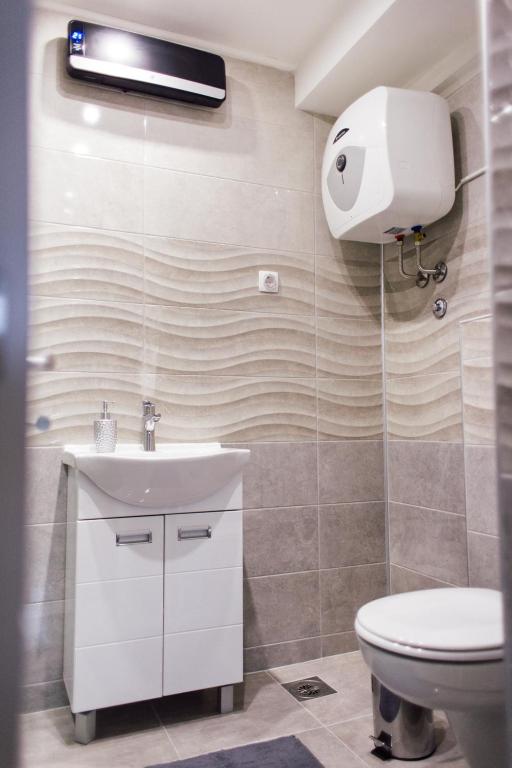 NEW Center Apartments photo