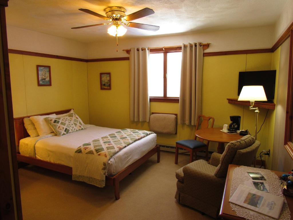 Carlson's Lodge photo