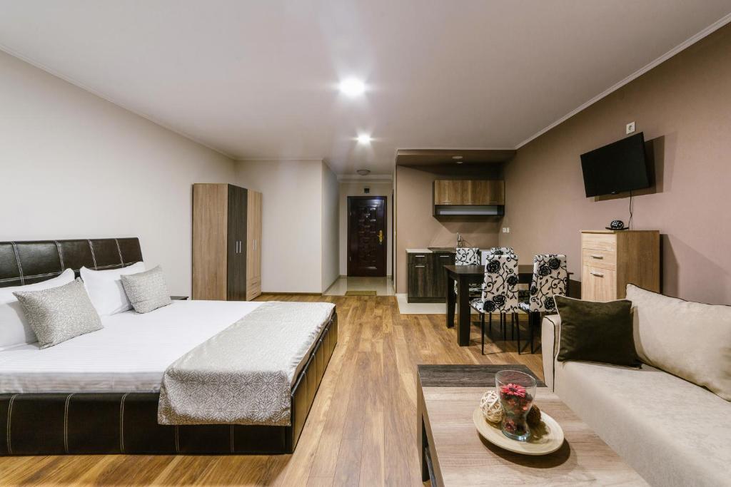 Hotel &amp; Casino Ring — Hotel in Kyustendil